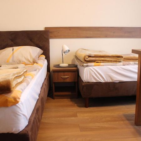 Dom Pielgrzyma Apartment ทอรูน ภายนอก รูปภาพ